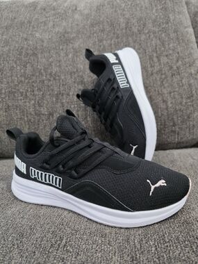 Puma Black & White Knit Runner Sneakers